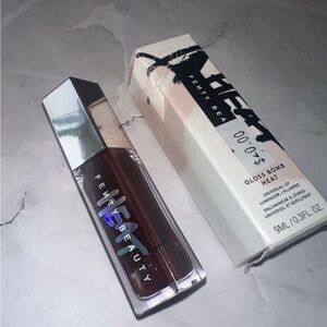 Fenty Beauty Gloss Bomb Heat in Hot Choclit Heat